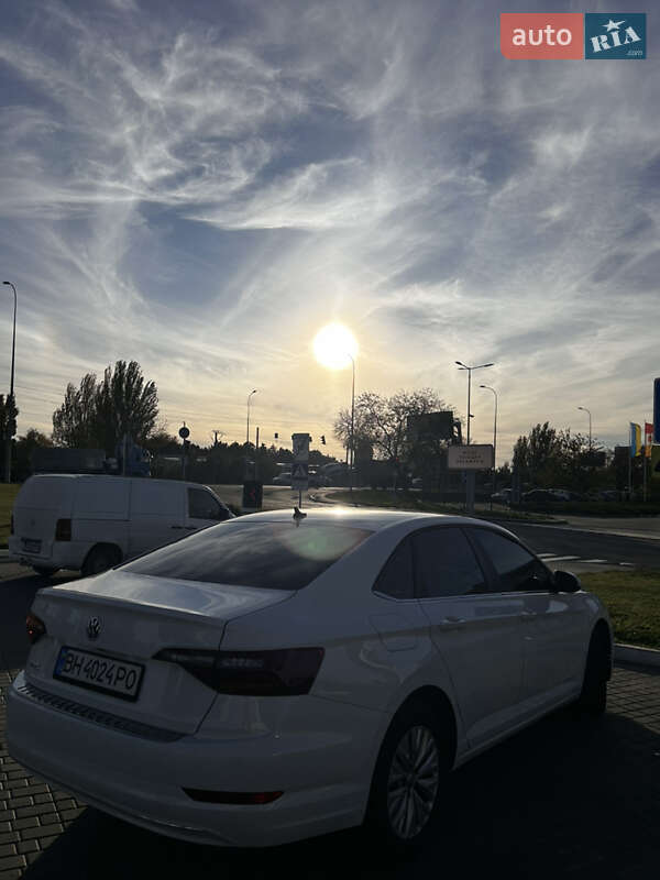 Седан Volkswagen Jetta 2019 в Одессе