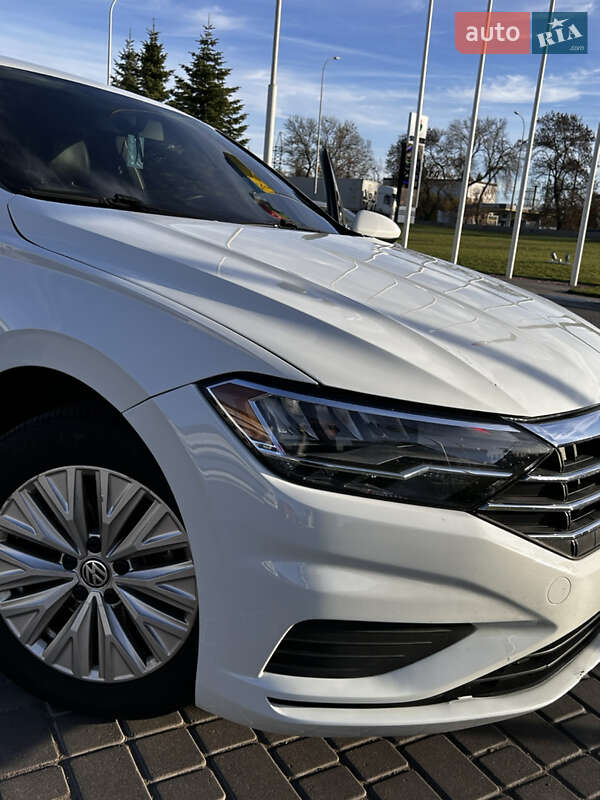 Седан Volkswagen Jetta 2019 в Одессе