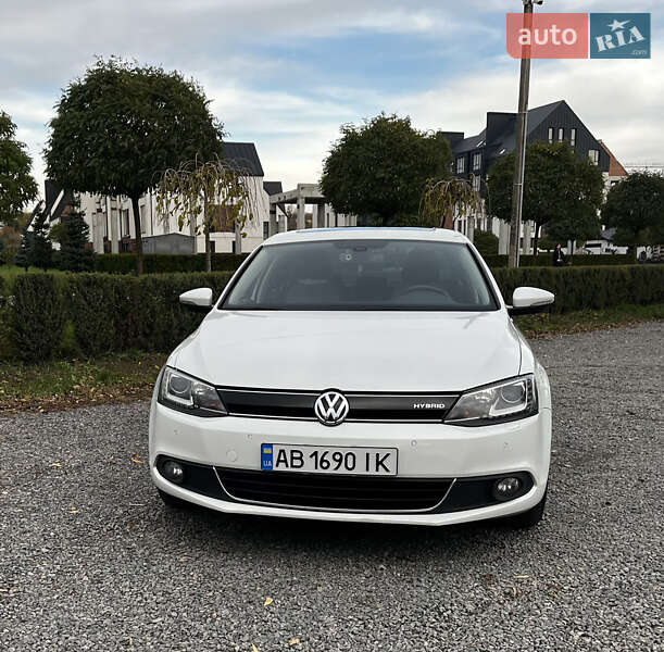 Седан Volkswagen Jetta 2013 в Умані