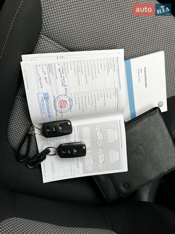 Седан Volkswagen Jetta 2013 в Умані