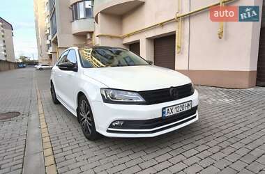 Седан Volkswagen Jetta 2015 в Харькове