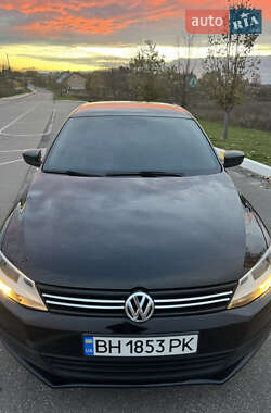Седан Volkswagen Jetta 2013 в Буче