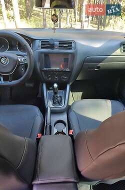 Седан Volkswagen Jetta 2015 в Киеве