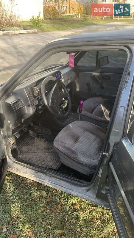 Седан Volkswagen Jetta 1987 в Збаражі
