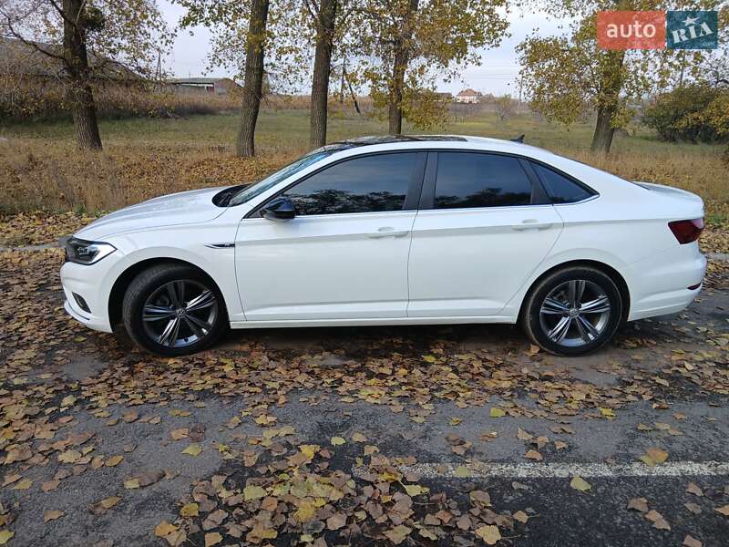 Седан Volkswagen Jetta 2019 в Ромнах фото 10 Седан Volkswagen Jetta 2019 в Ромнах