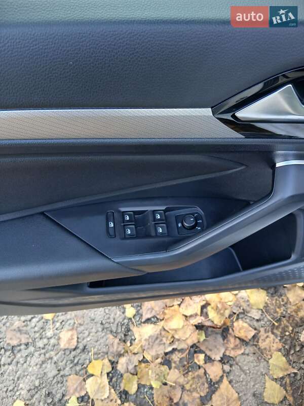 Седан Volkswagen Jetta 2019 в Ромнах фото 20 Седан Volkswagen Jetta 2019 в Ромнах