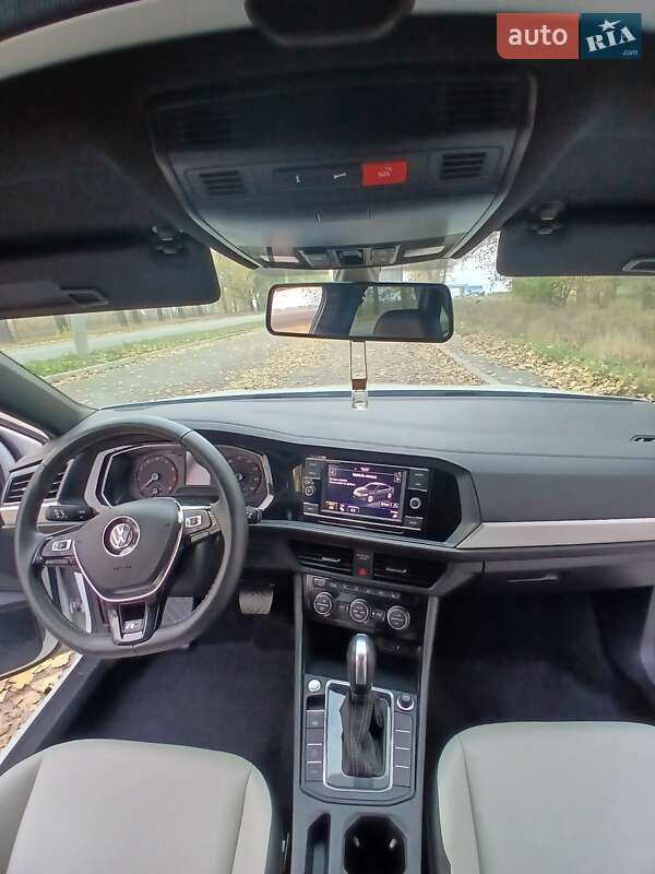 Седан Volkswagen Jetta 2019 в Ромнах фото 26 Седан Volkswagen Jetta 2019 в Ромнах