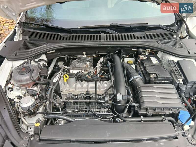 Седан Volkswagen Jetta 2019 в Ромнах фото 33 Седан Volkswagen Jetta 2019 в Ромнах