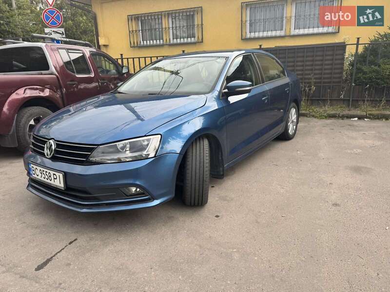 Седан Volkswagen Jetta 2014 в Львові