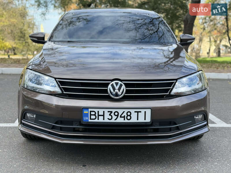 Седан Volkswagen Jetta 2016 в Одессе