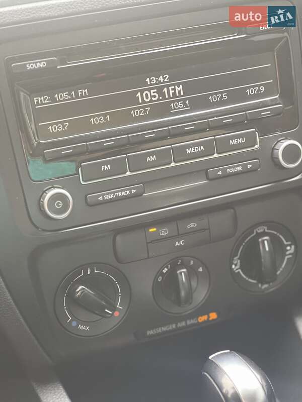 Седан Volkswagen Jetta 2012 в Запорожье