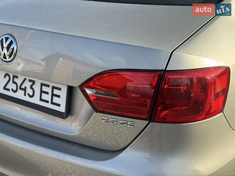 Седан Volkswagen Jetta 2012 в Хмельницком