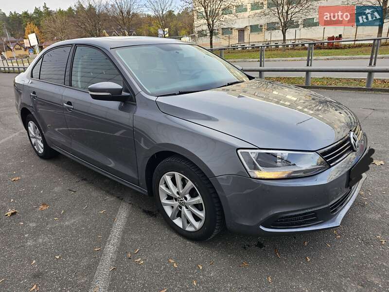 Седан Volkswagen Jetta 2011 в Броварах