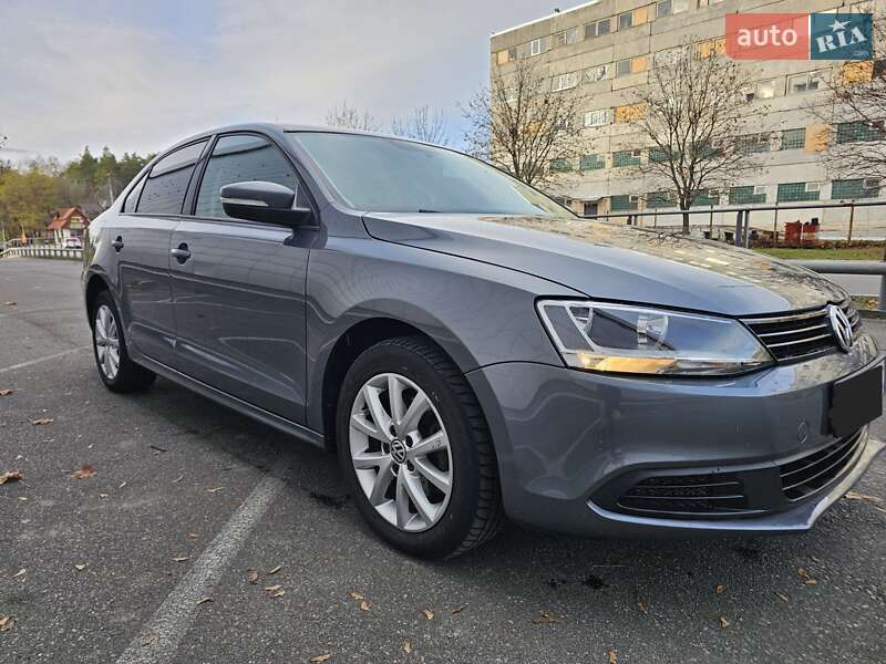 Седан Volkswagen Jetta 2011 в Броварах