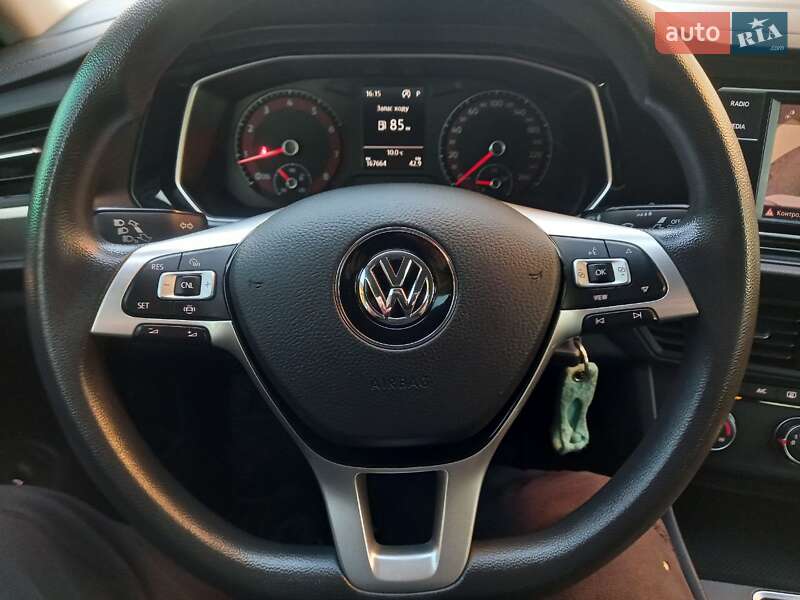 Седан Volkswagen Jetta 2018 в Львові фото 45 Седан Volkswagen Jetta 2018 в Львові