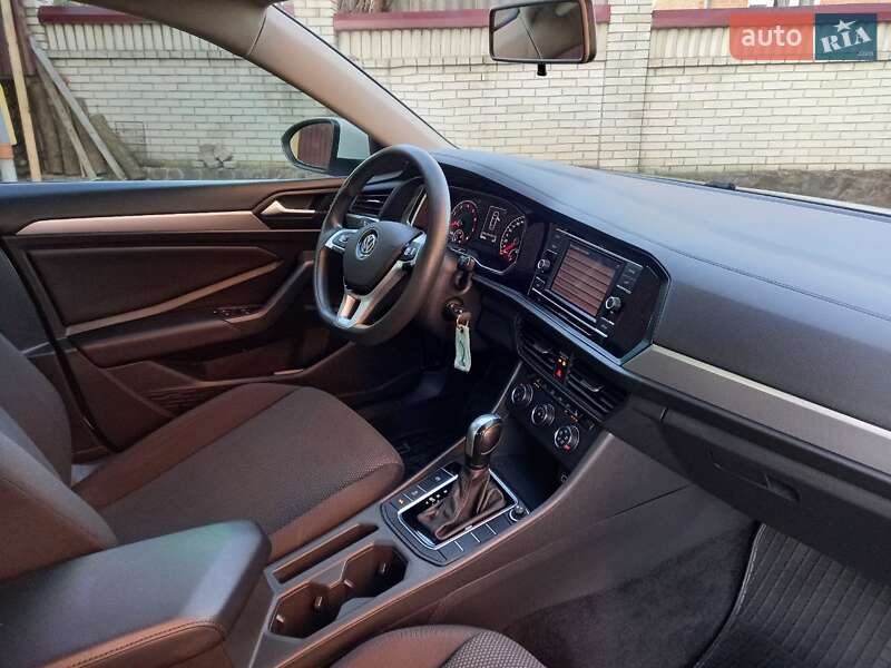 Седан Volkswagen Jetta 2018 в Львові фото 57 Седан Volkswagen Jetta 2018 в Львові