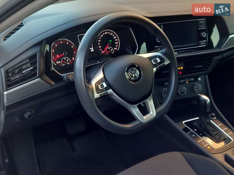 Седан Volkswagen Jetta 2018 в Львові фото 34 Седан Volkswagen Jetta 2018 в Львові