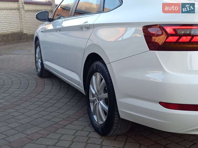 Седан Volkswagen Jetta 2018 в Львові фото 31 Седан Volkswagen Jetta 2018 в Львові