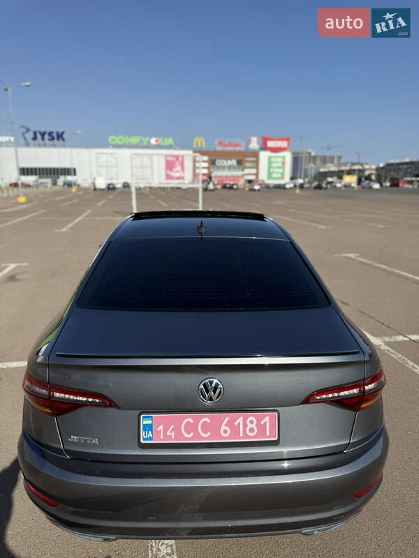 Седан Volkswagen Jetta 2019 в Одессе