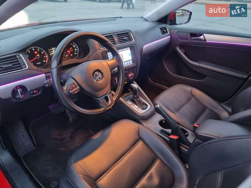 Седан Volkswagen Jetta 2014 в Запорожье