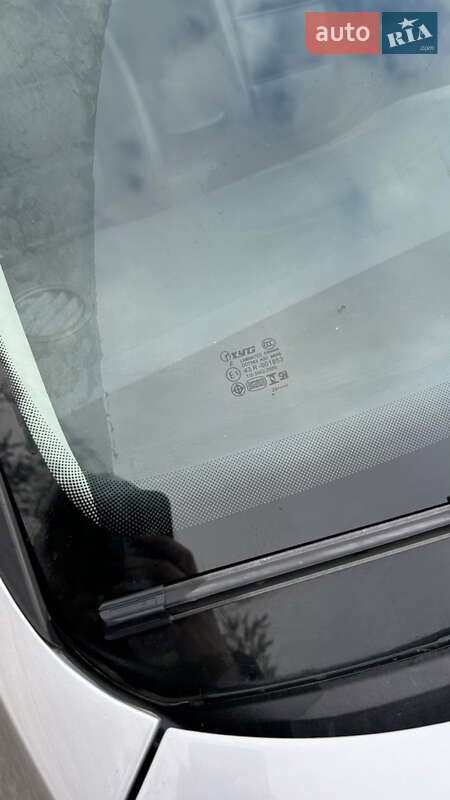 Седан Volkswagen Jetta 2015 в Лубнах