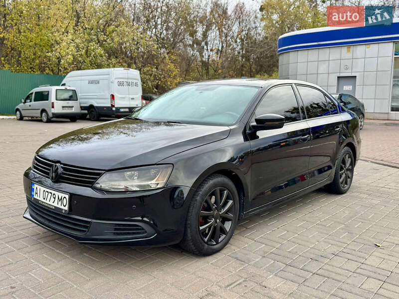 Седан Volkswagen Jetta 2014 в Киеве