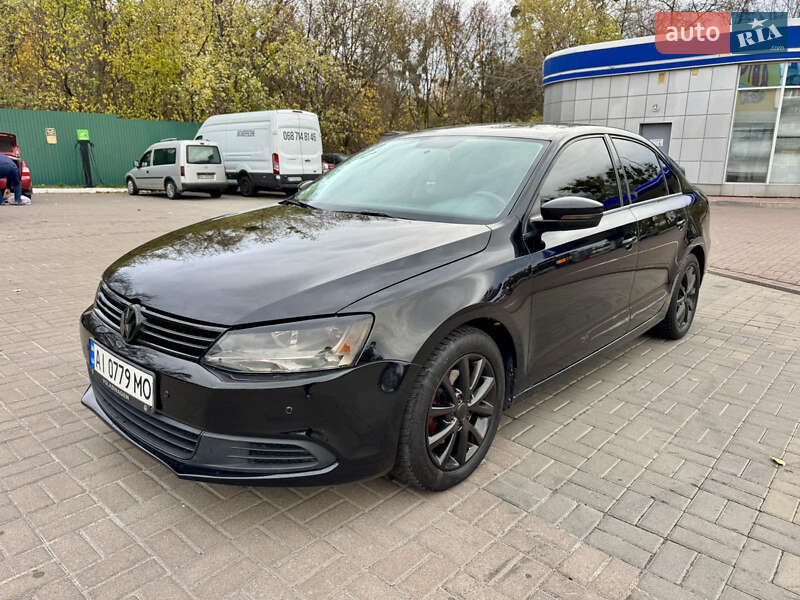 Седан Volkswagen Jetta 2014 в Киеве
