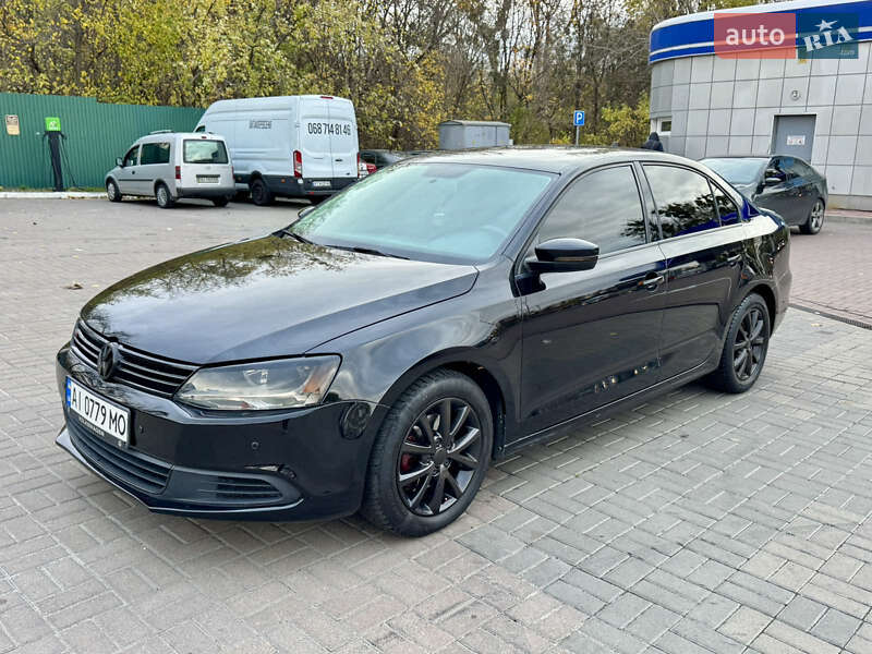 Седан Volkswagen Jetta 2014 в Киеве