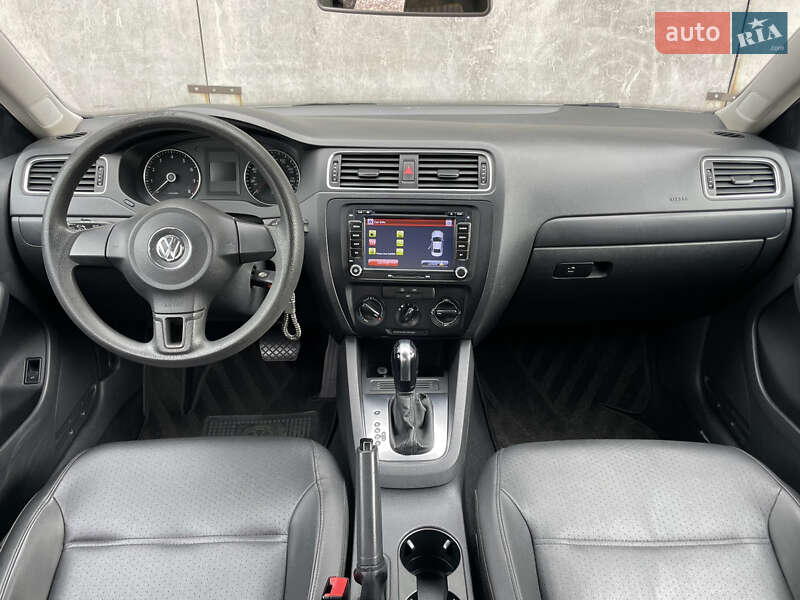 Седан Volkswagen Jetta 2014 в Киеве