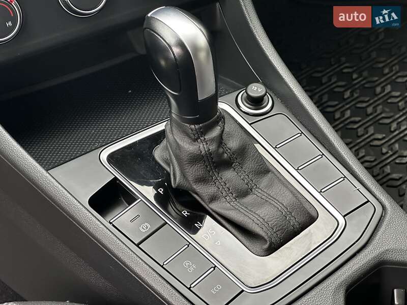 Седан Volkswagen Jetta 2020 в Львове фото 21 Седан Volkswagen Jetta 2020 в Львове