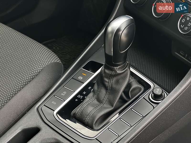 Седан Volkswagen Jetta 2020 в Львове фото 33 Седан Volkswagen Jetta 2020 в Львове