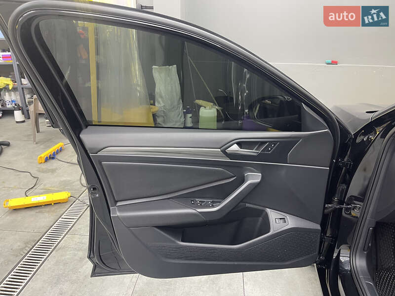 Седан Volkswagen Jetta 2019 в Днепре фото 52 Седан Volkswagen Jetta 2019 в Днепре
