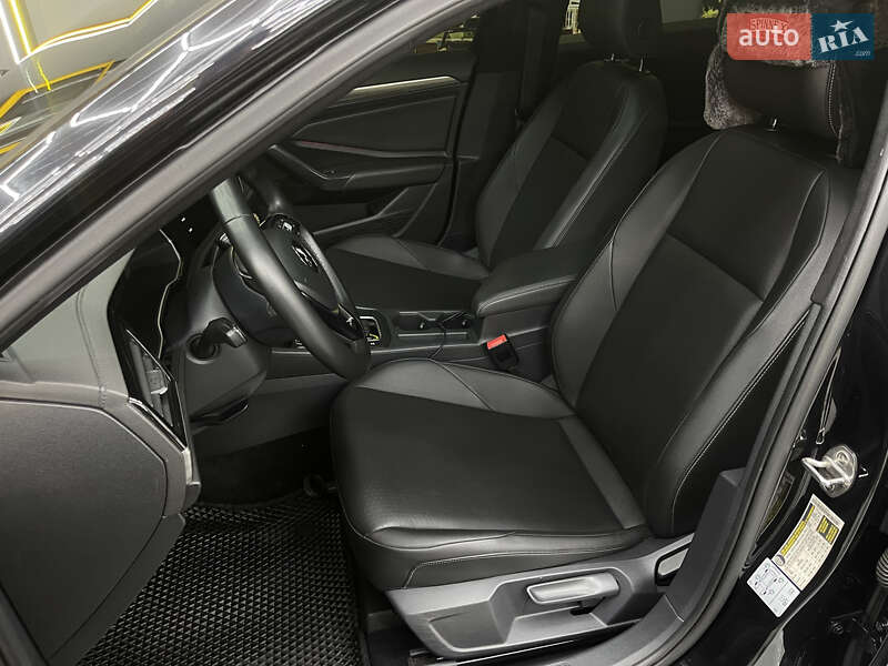 Седан Volkswagen Jetta 2019 в Днепре фото 51 Седан Volkswagen Jetta 2019 в Днепре