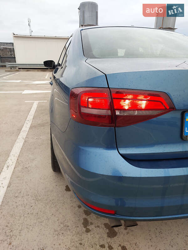 Седан Volkswagen Jetta 2015 в Киеве фото 14 Седан Volkswagen Jetta 2015 в Киеве