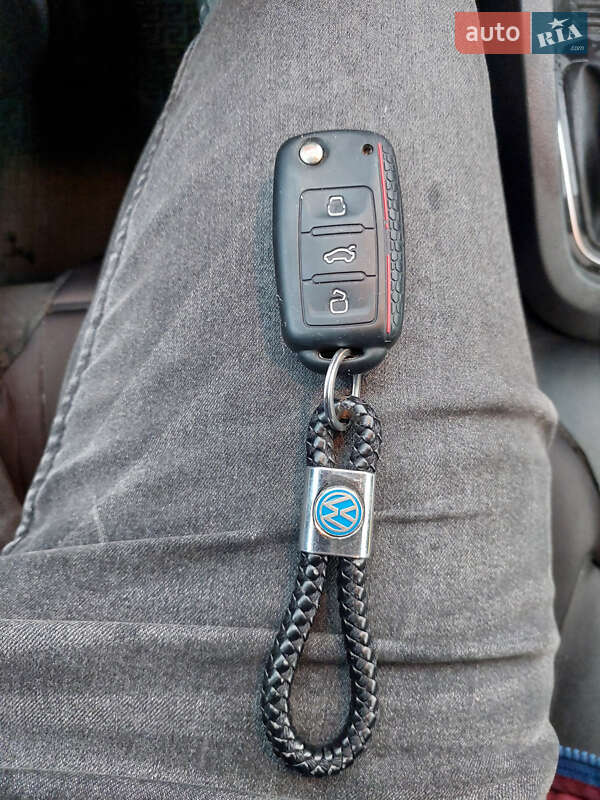 Седан Volkswagen Jetta 2015 в Киеве фото 41 Седан Volkswagen Jetta 2015 в Киеве