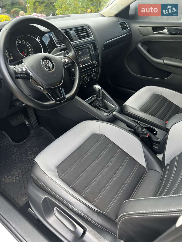 Седан Volkswagen Jetta 2016 в Харькове фото 10 Седан Volkswagen Jetta 2016 в Харькове