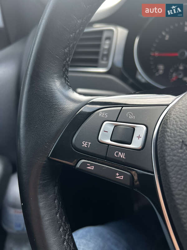 Седан Volkswagen Jetta 2016 в Харькове фото 8 Седан Volkswagen Jetta 2016 в Харькове