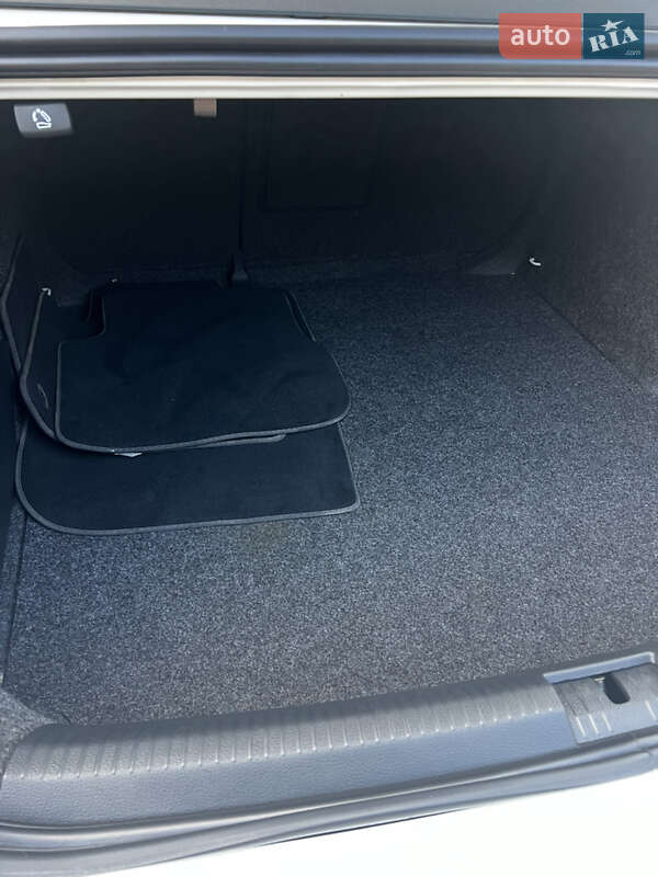 Седан Volkswagen Jetta 2016 в Харькове фото 17 Седан Volkswagen Jetta 2016 в Харькове