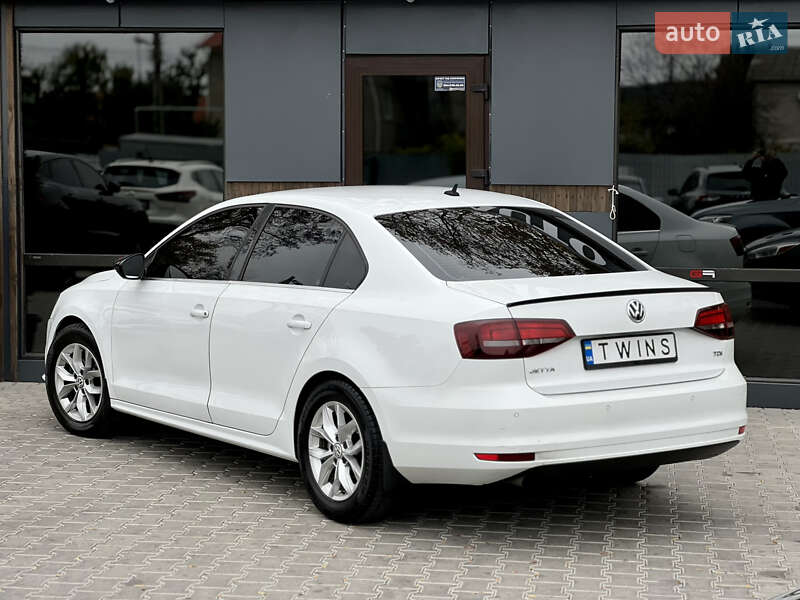 Седан Volkswagen Jetta 2016 в Одессе