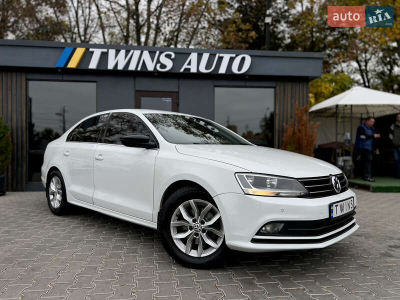 Седан Volkswagen Jetta 2016 в Одессе