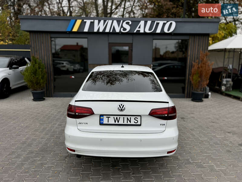 Седан Volkswagen Jetta 2016 в Одессе