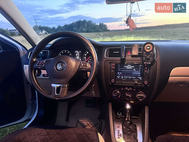 Седан Volkswagen Jetta 2012 в Репках фото 8 Седан Volkswagen Jetta 2012 в Репках