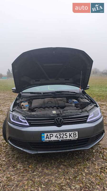 Седан Volkswagen Jetta 2011 в Першотравенске фото 16 Седан Volkswagen Jetta 2011 в Першотравенске