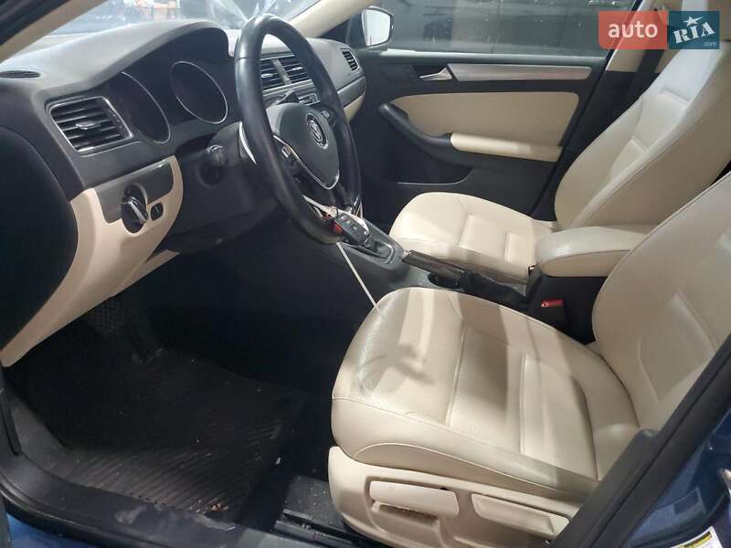 Седан Volkswagen Jetta 2017 в Тернополе