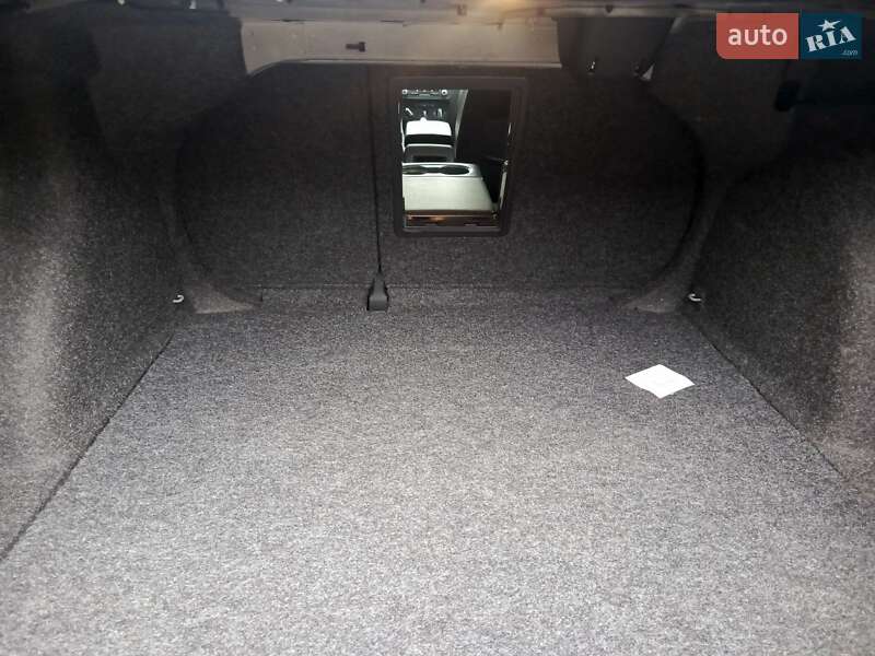Седан Volkswagen Jetta 2014 в Днепре
