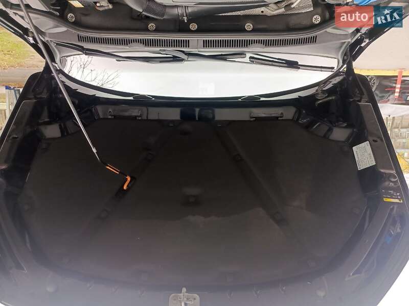 Седан Volkswagen Jetta 2014 в Днепре