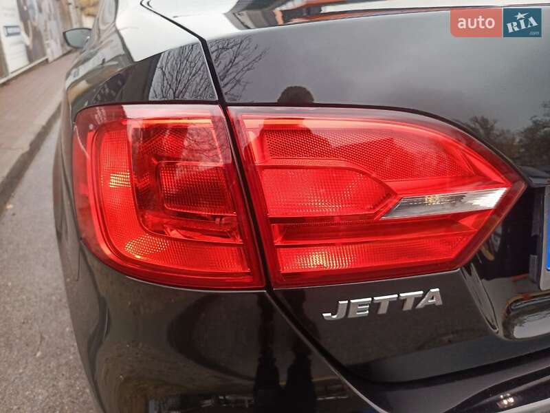 Седан Volkswagen Jetta 2014 в Днепре