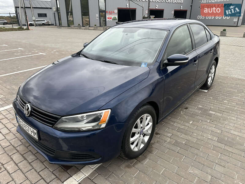 Седан Volkswagen Jetta 2012 в Киеве