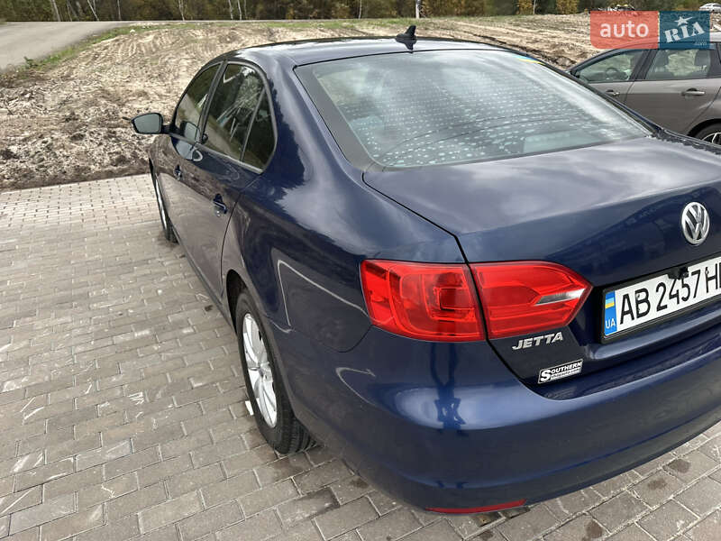 Седан Volkswagen Jetta 2012 в Киеве