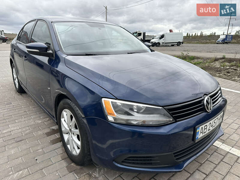 Седан Volkswagen Jetta 2012 в Киеве